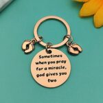 New Mommy Gift for Women Keychain Congratulation Mom to Be Present Twins Jewelry Pregnancy Announcement Keyring Baby Announcement Gift First Time Mom Present Mother’s Day Key Chain