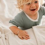 Baby Name Bar ID Bracelet Gold Plated Personalized Baby Gifts 16k Gold Dainty Hand Stamp Customized Newborn to Children First Birthday Great Gift